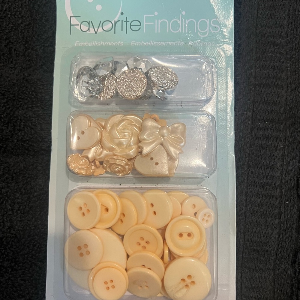 Cream and Silver Button Set - Picture 2 of 3